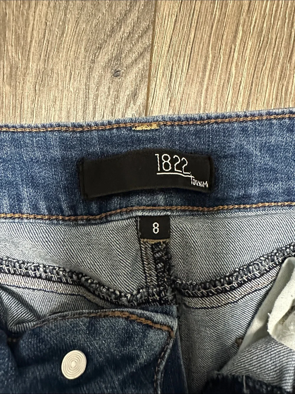 1822 Denim Medium Blue Distressed Women's Skinny Jeans